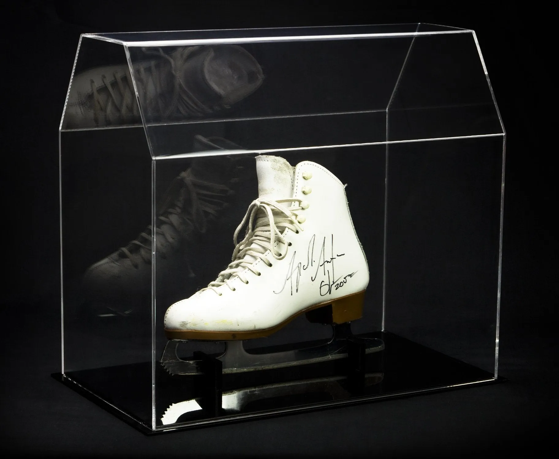 Acrylic Hockey or Figure Ice Skate Display Case (A022/SP06)