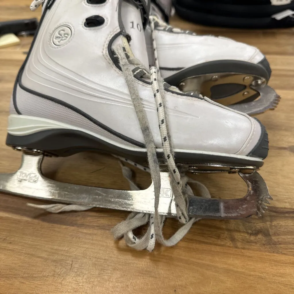 CCM - Kid's SP100 Recreational Figure Skates - MSRP $30: White/Grey-children-3Y