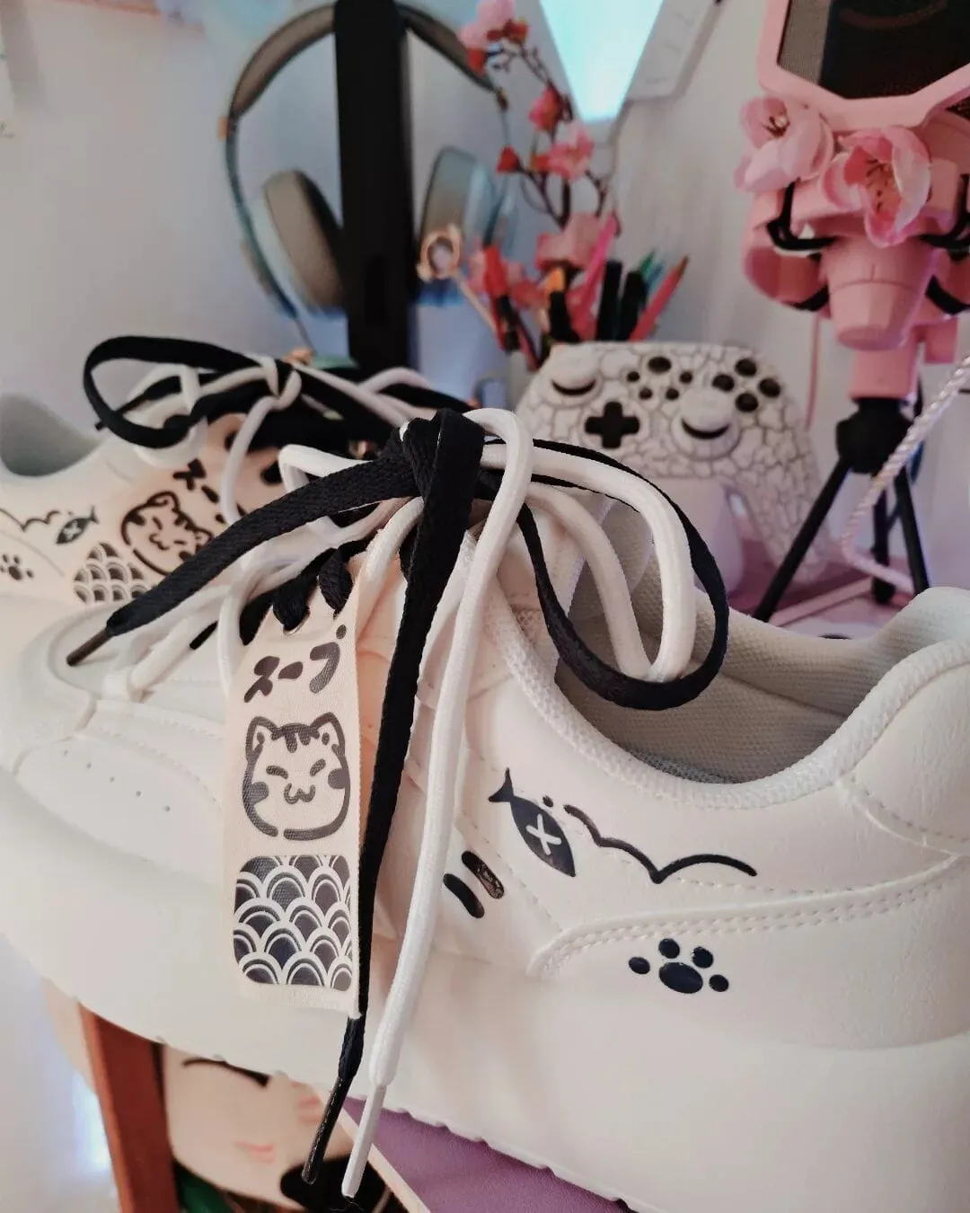 *CLEARANCE* Ultra Kawaii Kitty Colorblock White Sneakers - Women's