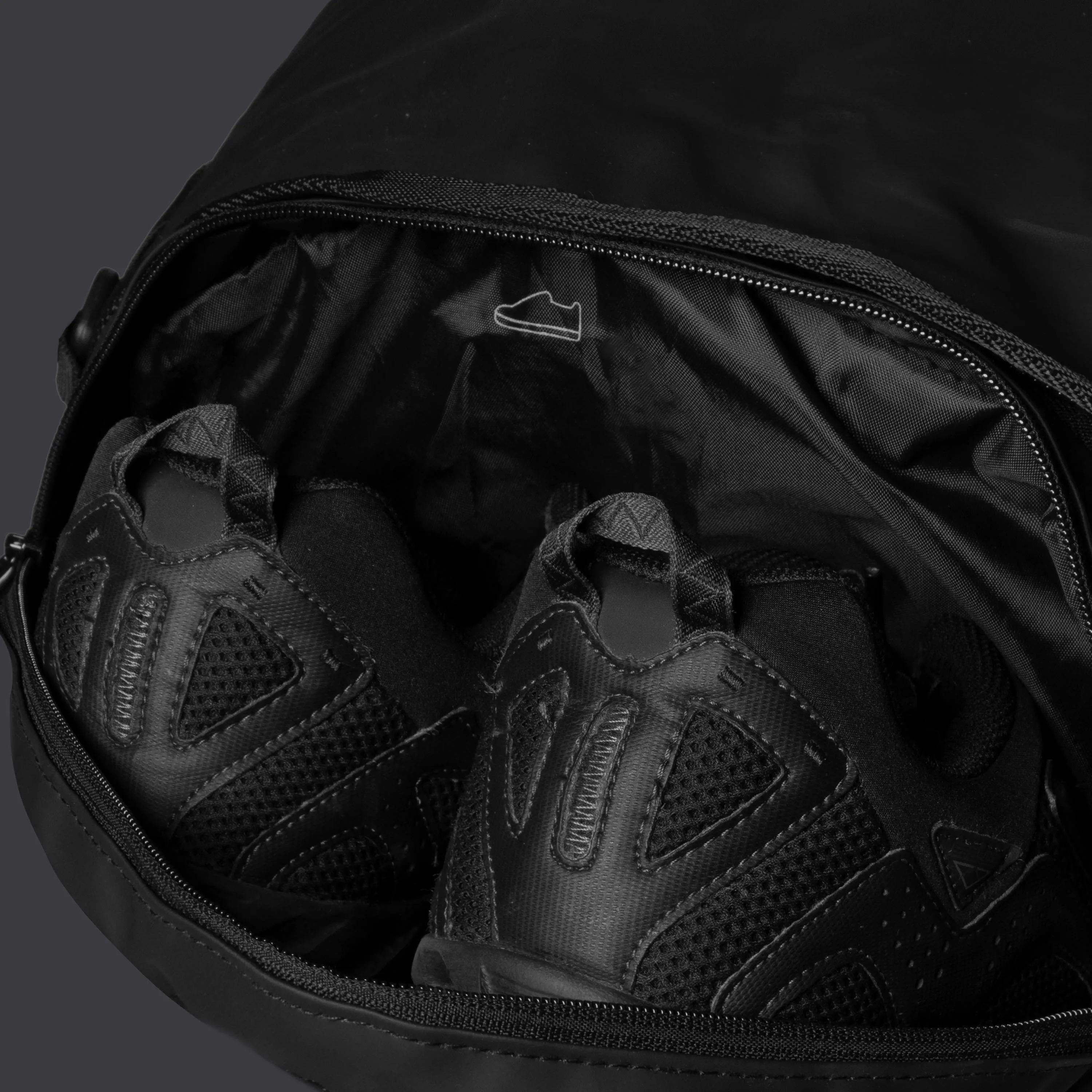 Duffle Pro Black