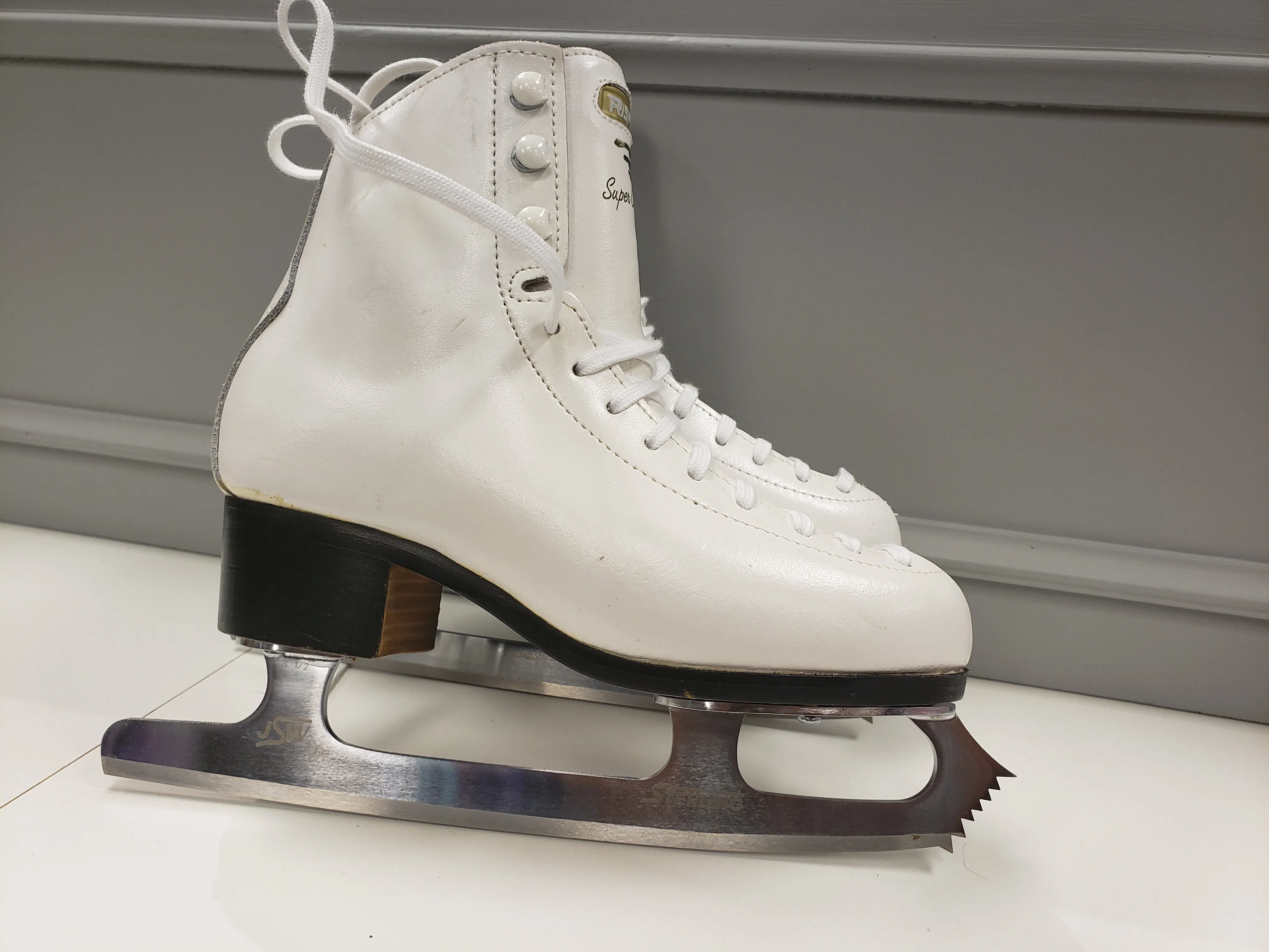 Risport Super Cristallo Figure Skates with Sterling Blades Size 235 B