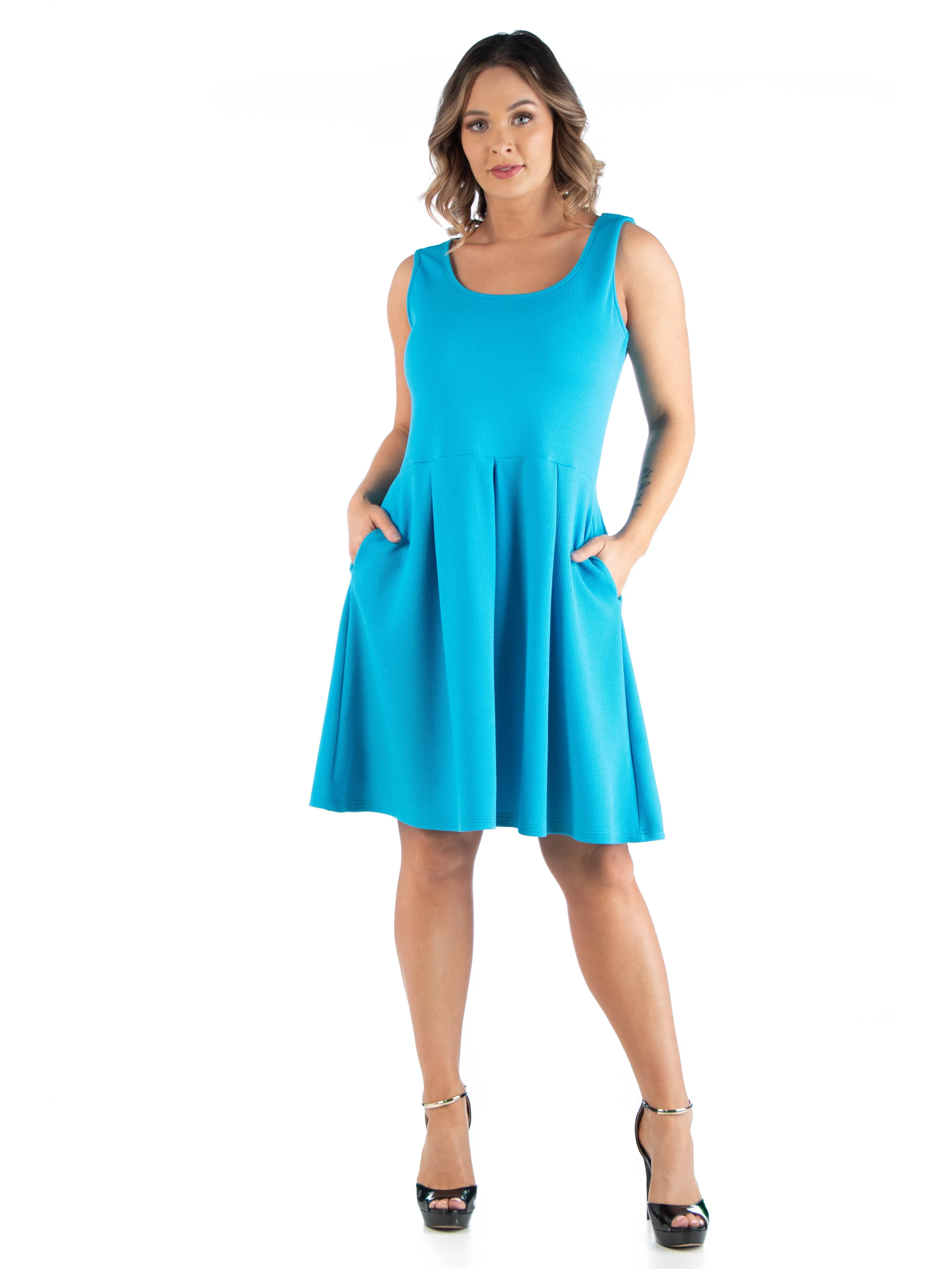 Sleeveless Plus Size Dress with Pockets