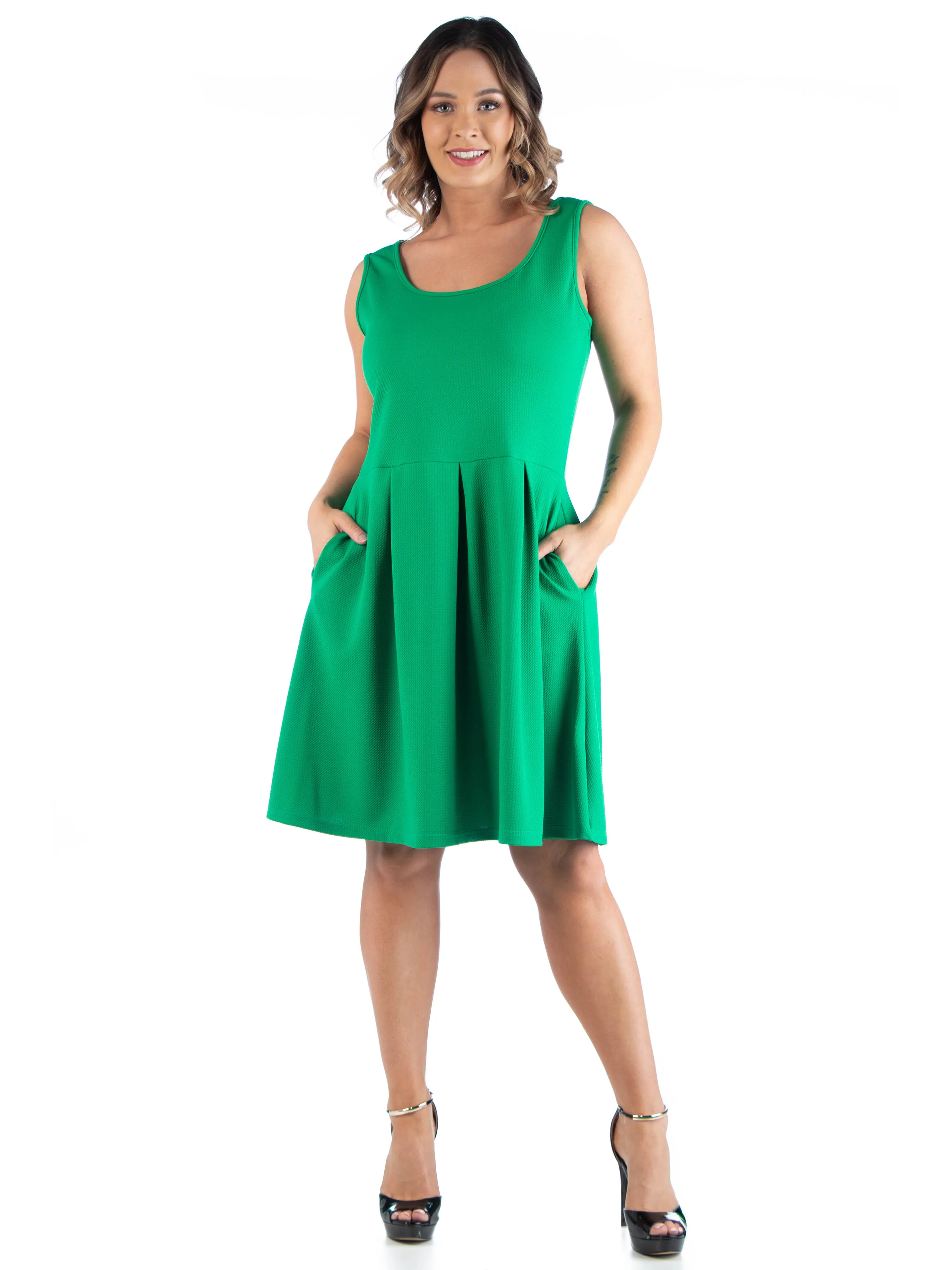 Sleeveless Plus Size Dress with Pockets