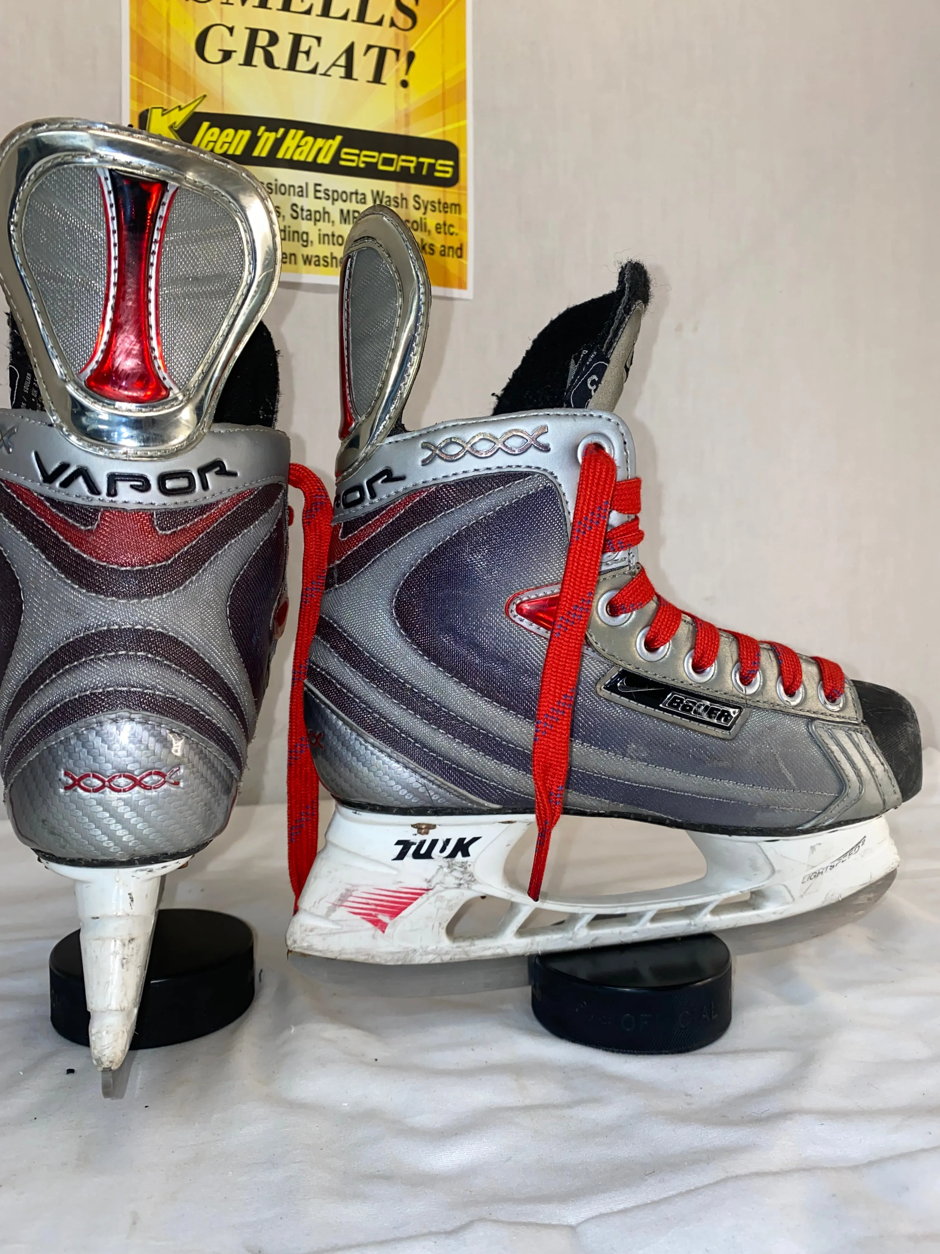 Used Nike Bauer Vapor XXXX Size 3 D Ice Hockey Skates