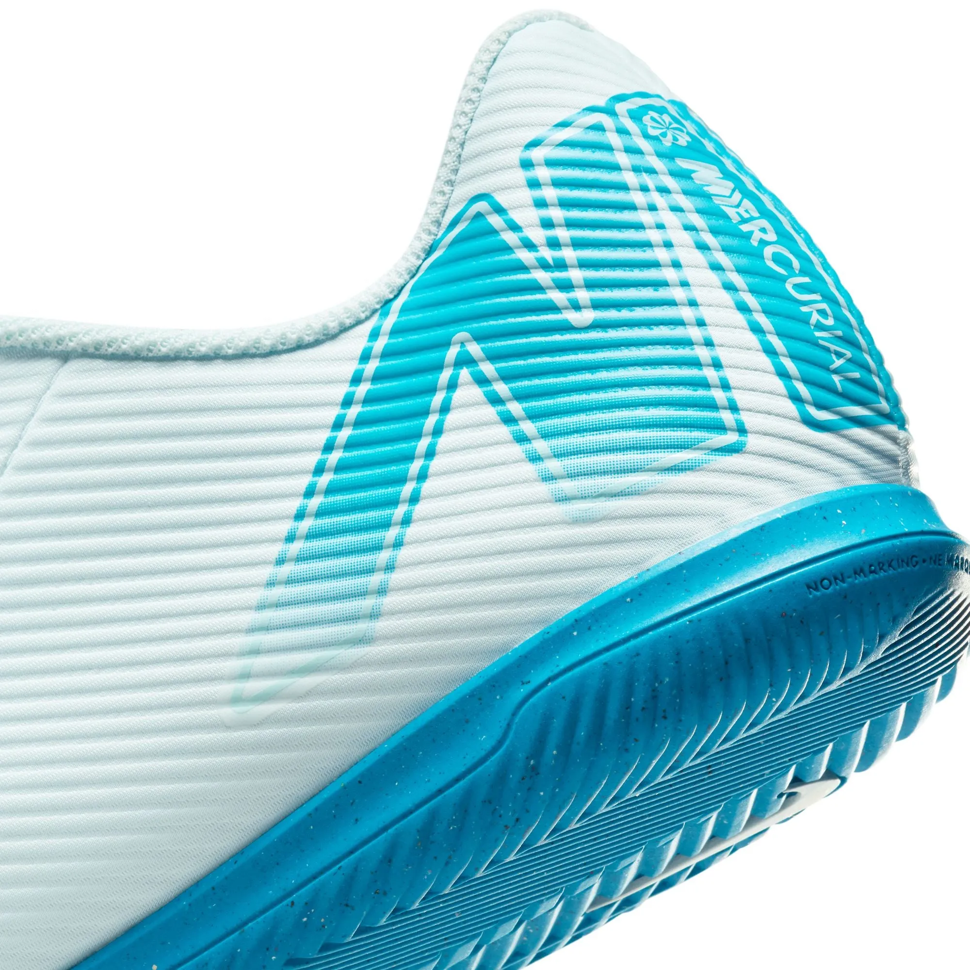 Vapor 16 Club Indoor Court Soccer Boots - Mad Ambition Pack