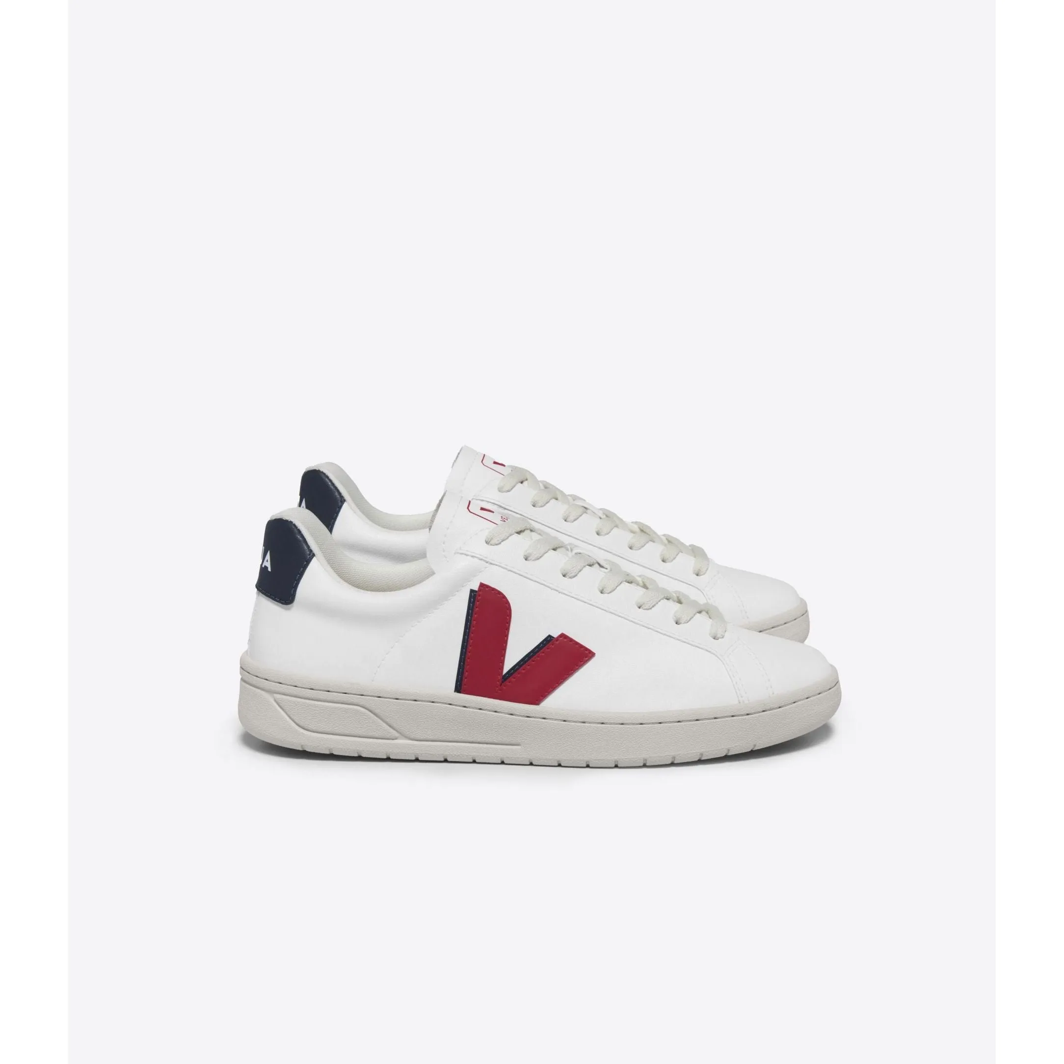 Veja Women's Urca CWL in White Pekin Nautico