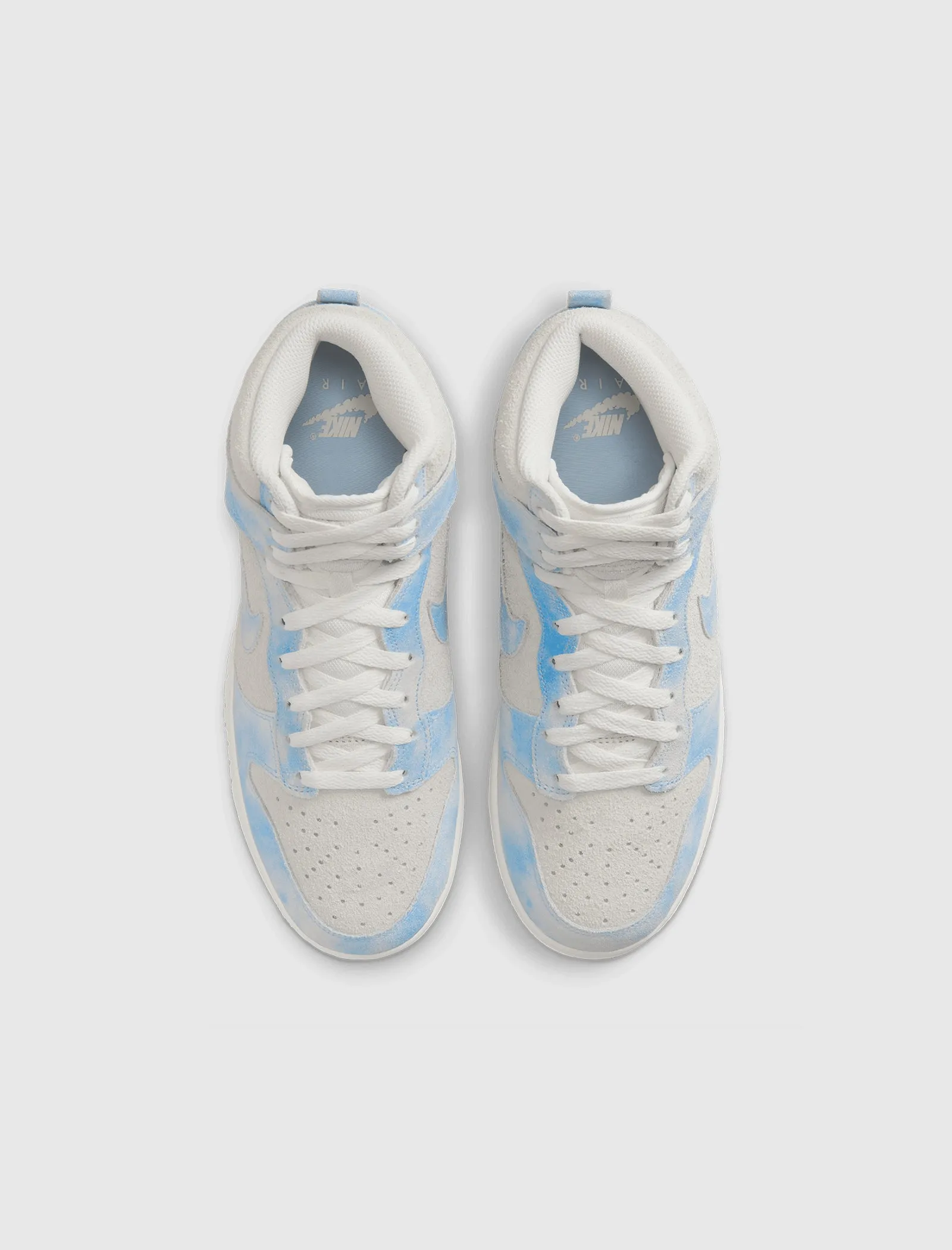 WOMEN'S NIKE DUNK HIGH SE "CLOUDS"