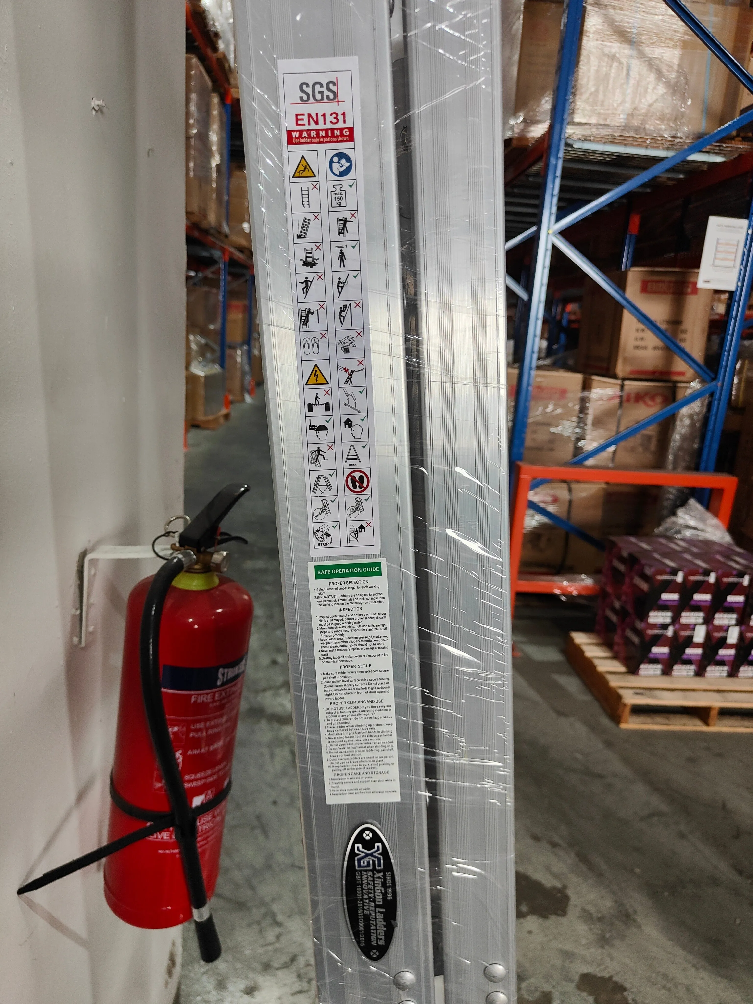 XG Aluminium Platform Ladders Come with Safety Chain | Sizes : 3 Steps to 12 Steps | Model : L-XG152EA