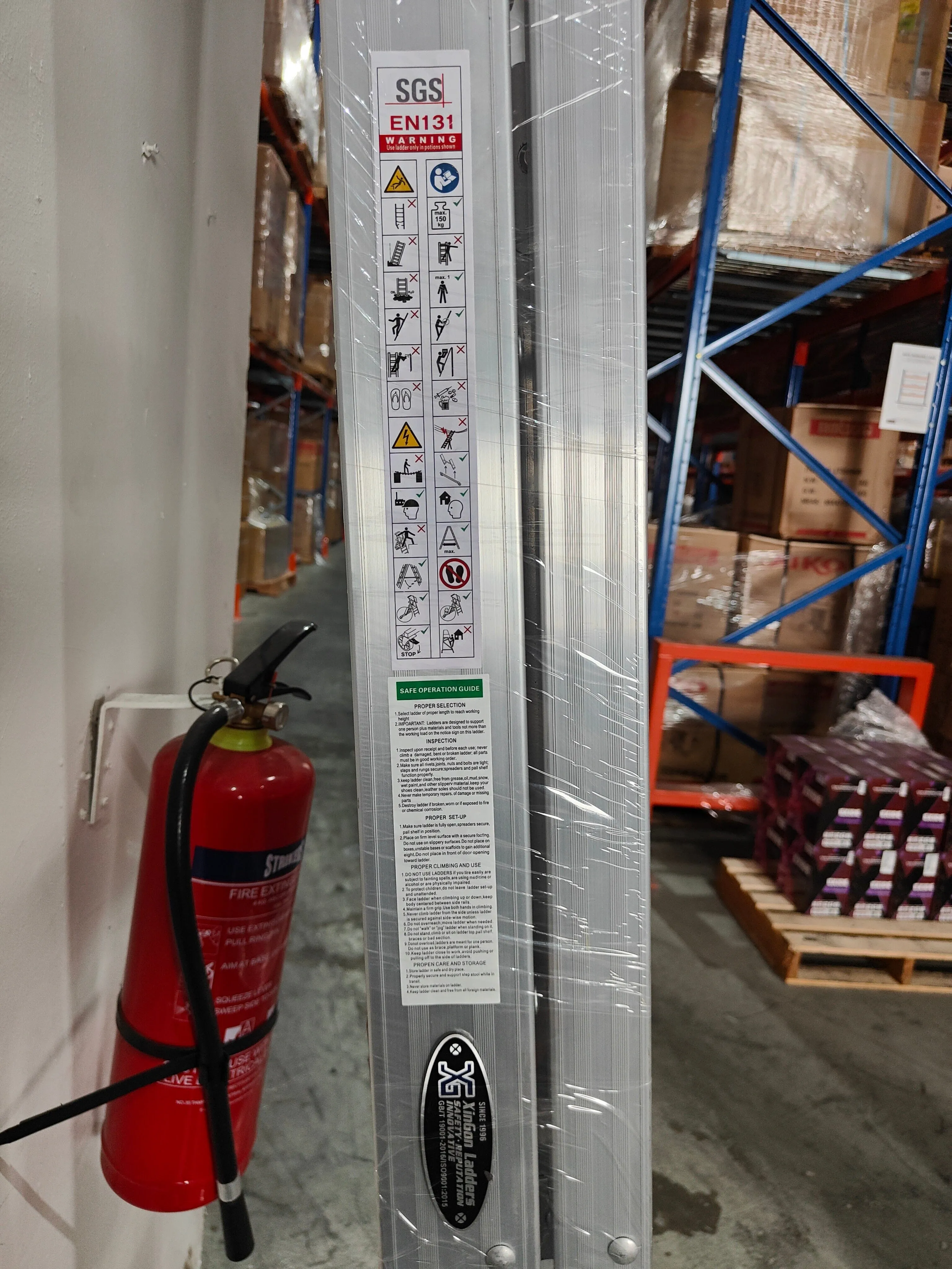 XG Aluminium Platform Ladders Come with Safety Chain | Sizes : 3 Steps to 12 Steps | Model : L-XG152EA