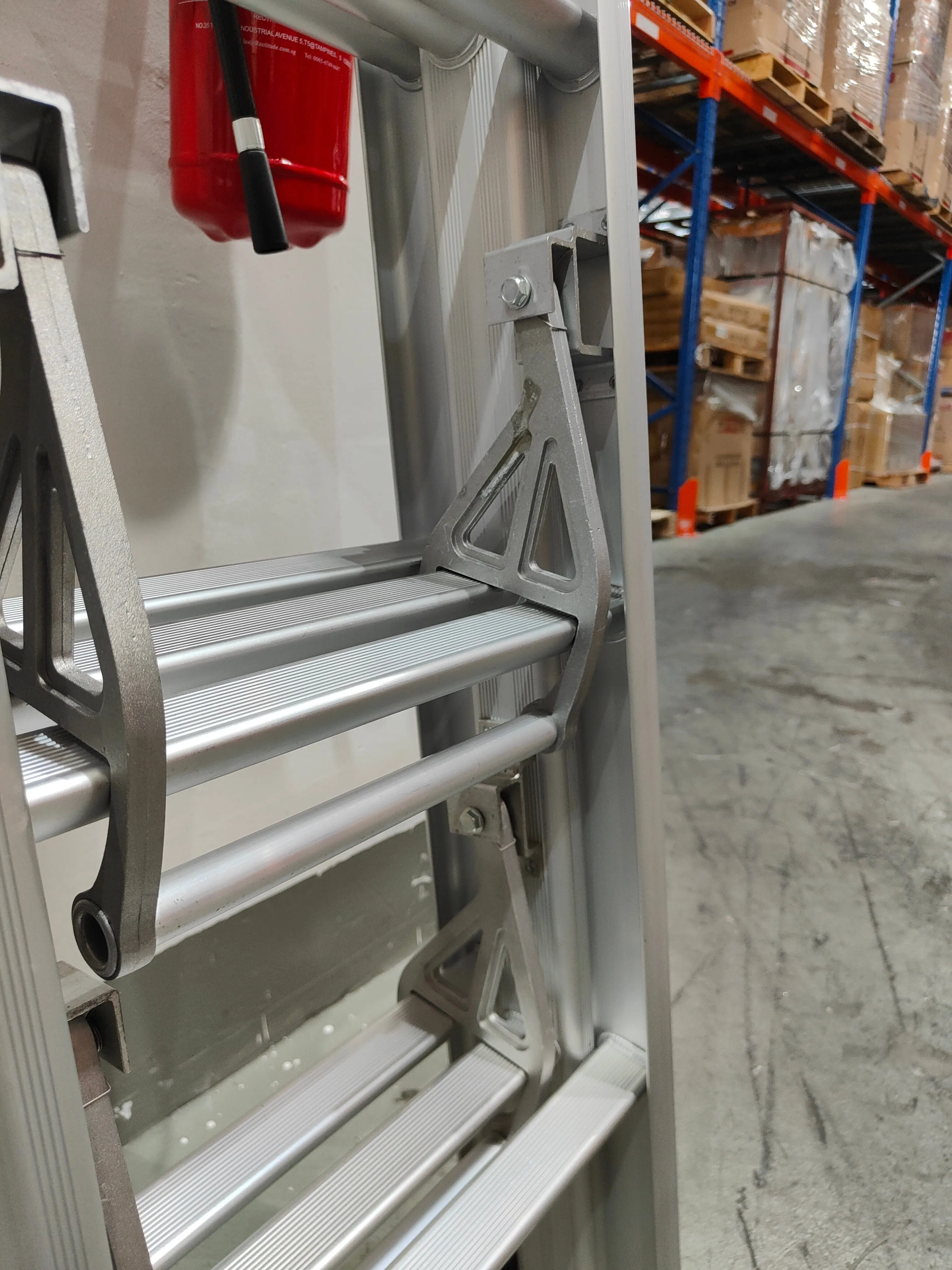 XG Aluminium Triple Extension Ladder | Model: L-XG110D3X